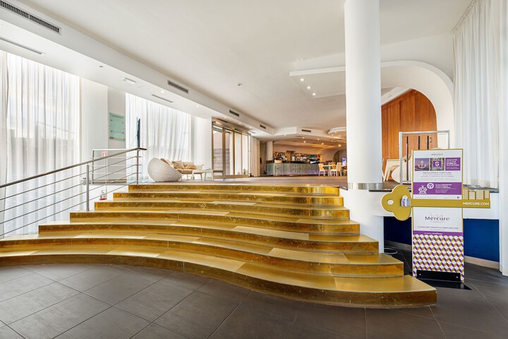 Lobby Entry