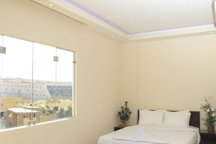 Room 17 of 109