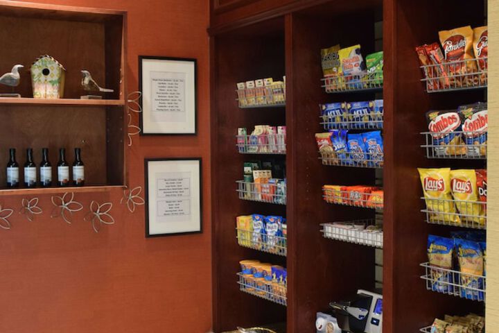 Snack bar