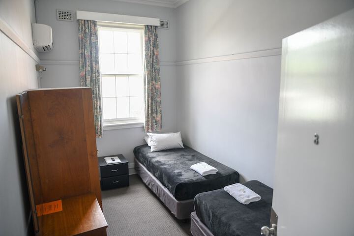 Room 15 of 63
