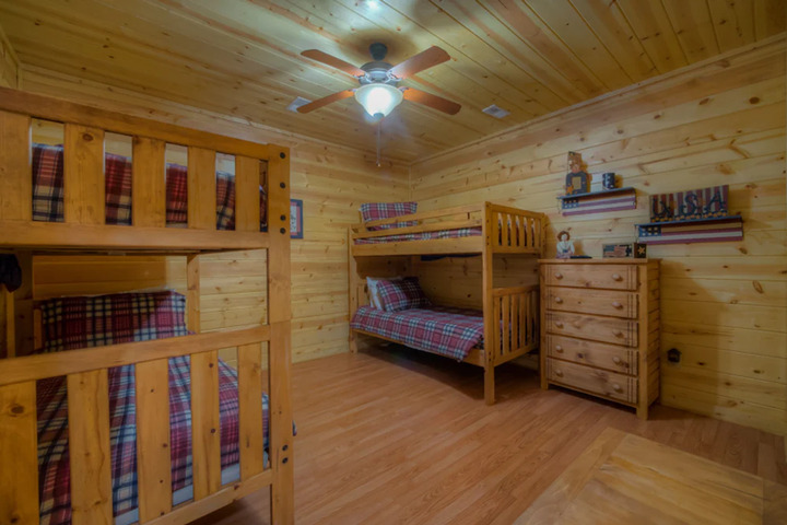 Room 2 of 4