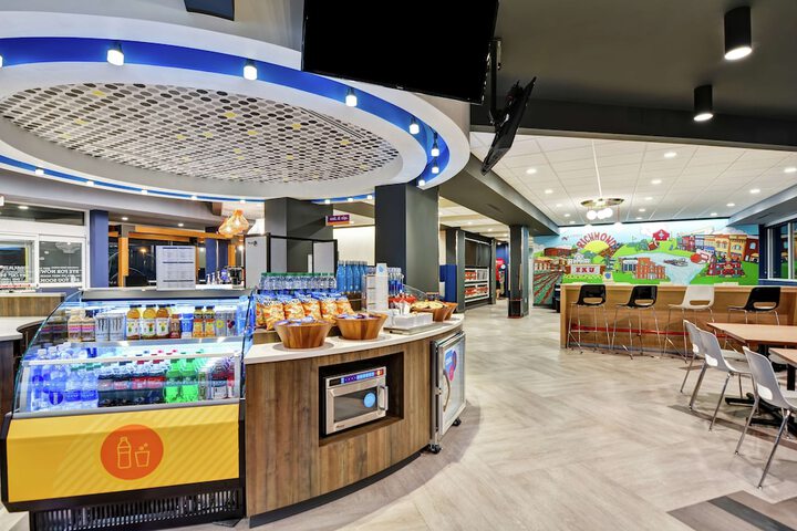 Snack bar