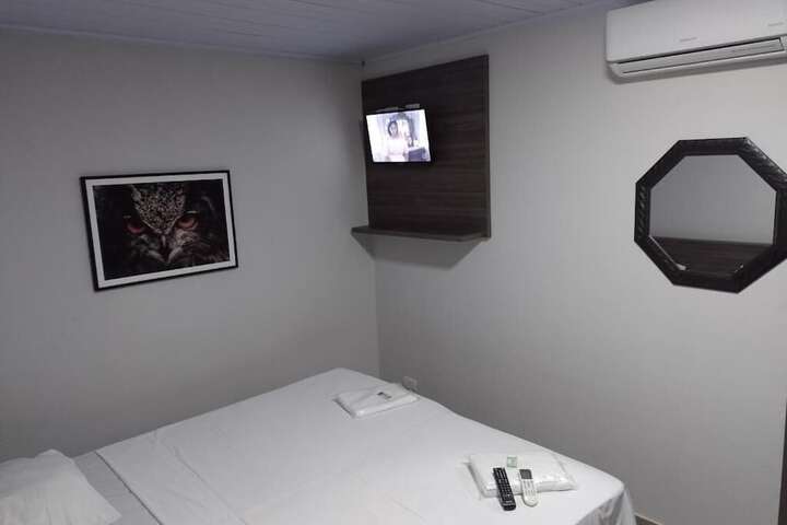 Room 9 of 21