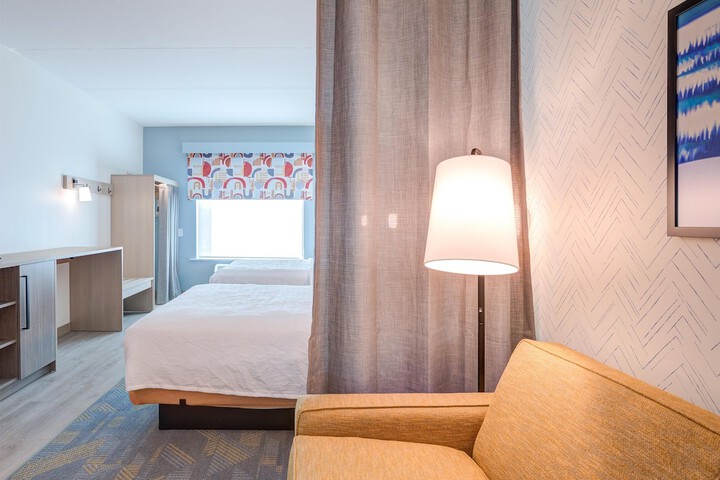 Room 28 of 51