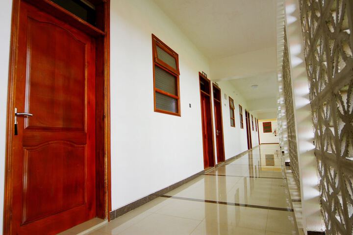 Ballroom/Hall 55 of 86