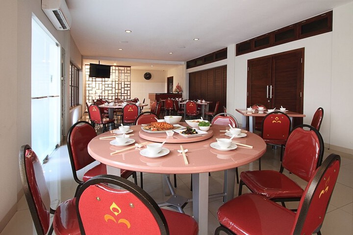 Dining Photos