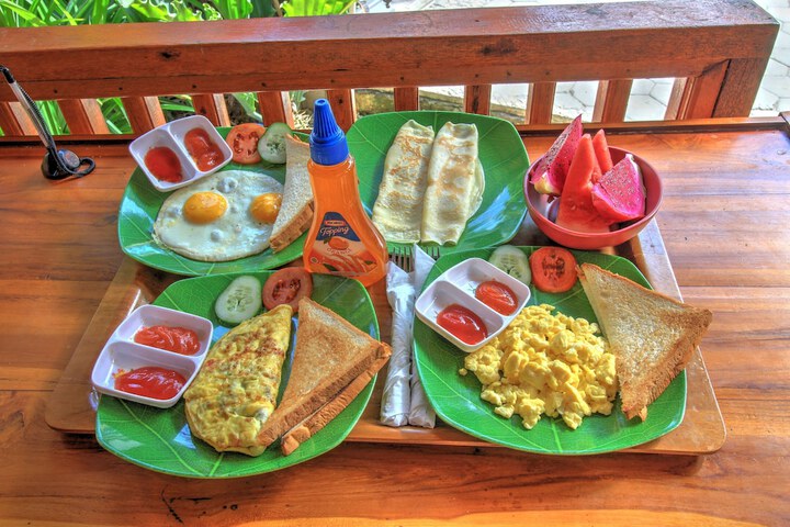 Breakfast/Coffee Service 32 of 43