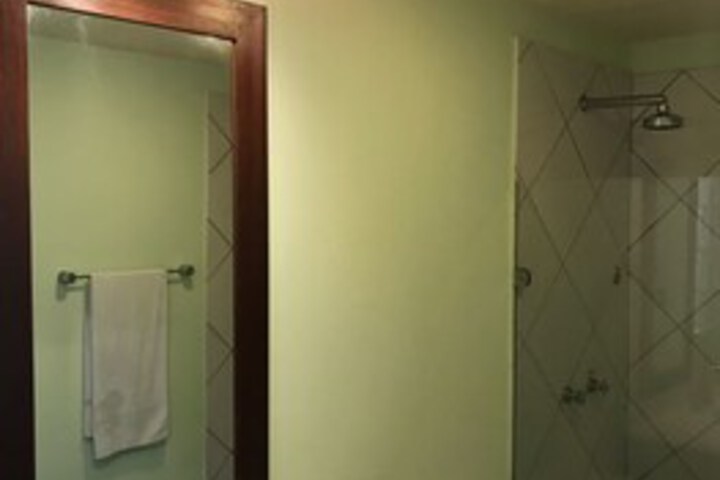 Room 19 of 65