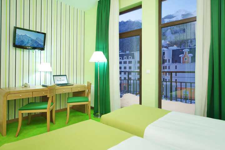 Room 10 of 61