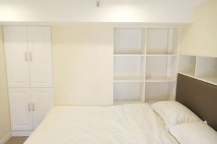 Room 26 of 32