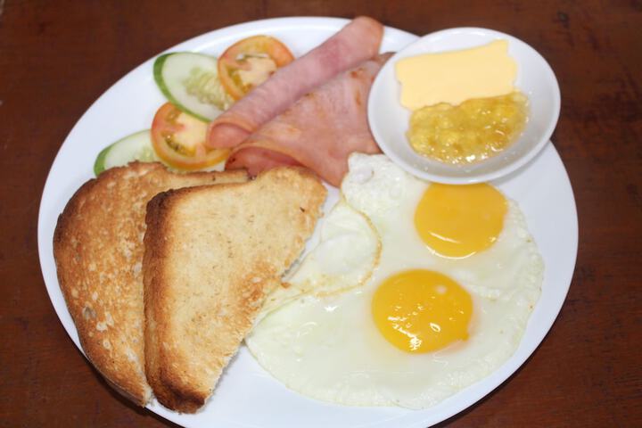 Breakfast/Coffee Service 100 of 115