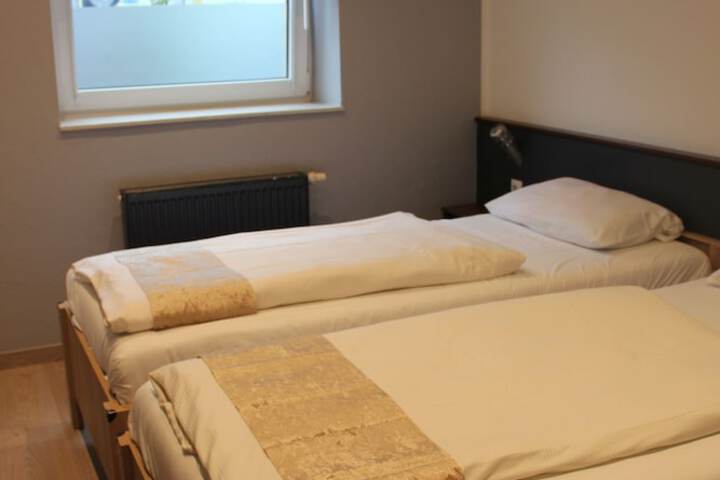 Room 8 of 52