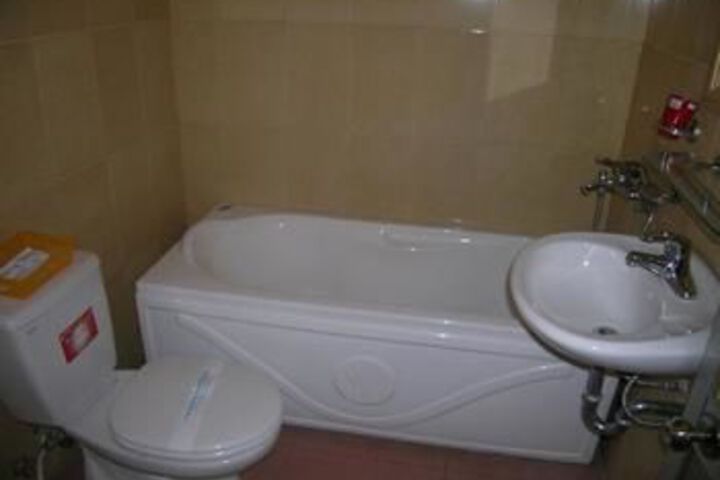 Room 8 of 71