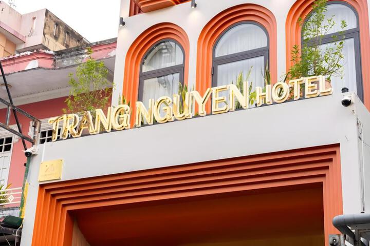 TRANG NGUYEN HUE HOTEL