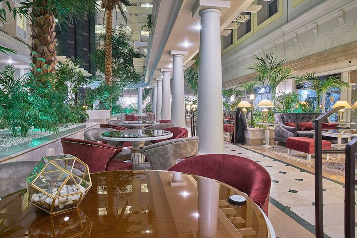 Guest Lobby