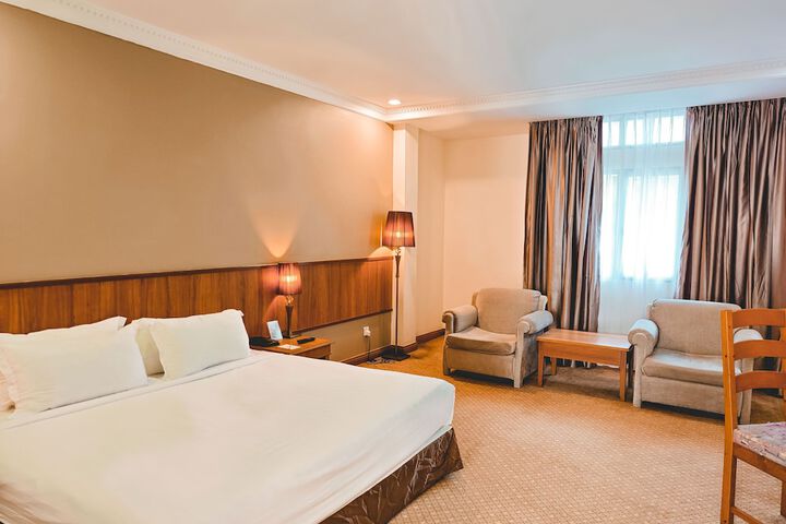 Room 16 of 79
