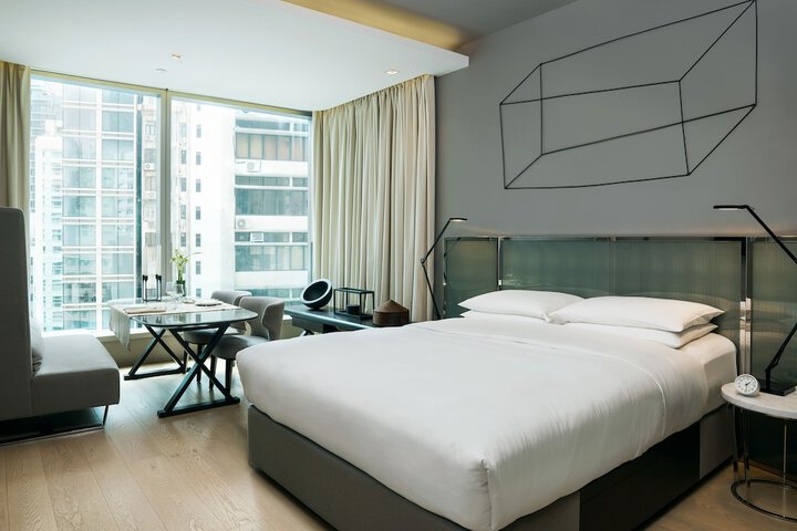Room 6 of 27