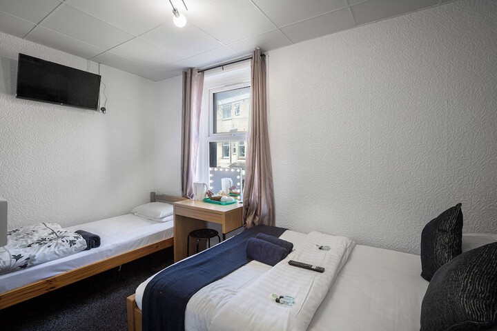 Room 21 of 47