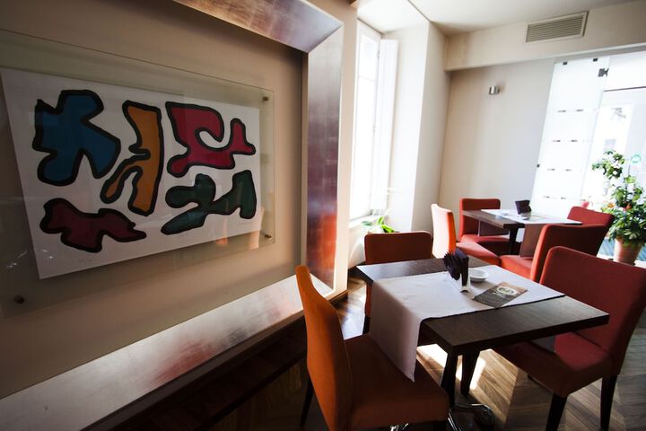 Dining 45 of 113