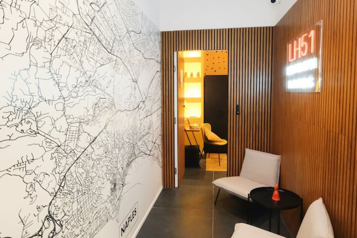 LH 51 Neapolitan Rooms in Naples