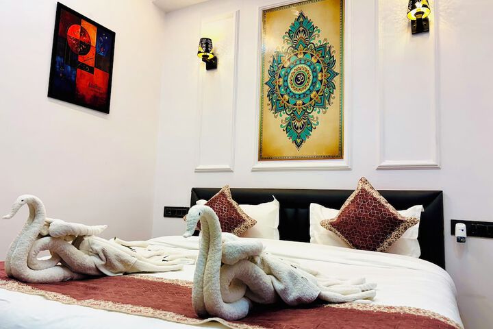 Room 16 of 39