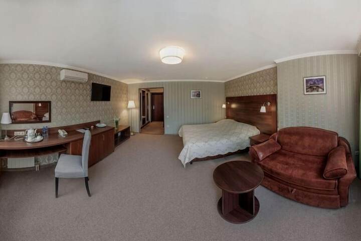Room 16 of 66