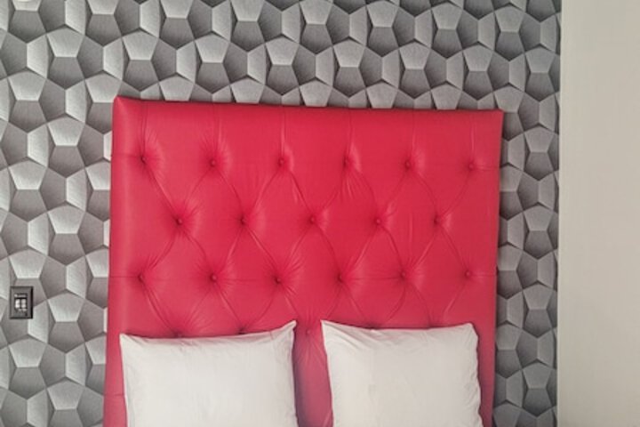 Room 6 of 42