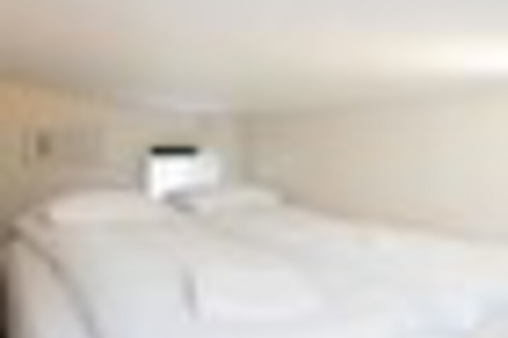 Room 5 of 39