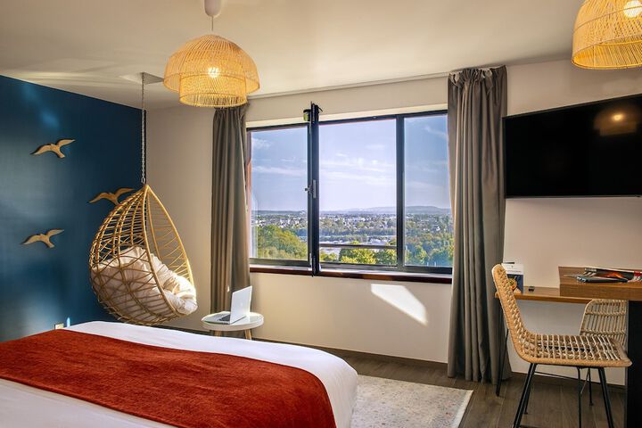 Room 10 of 89