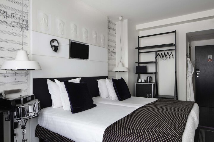 Room 29 of 71