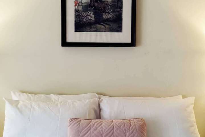 Room 46 of 127