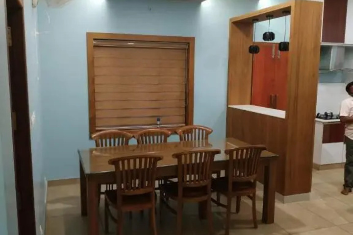 Dining 7 of 10