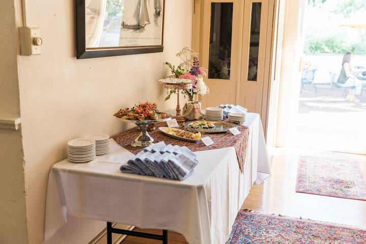 Breakfast/Coffee Service 14 of 22