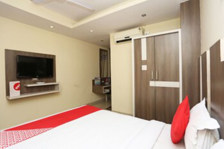Room 29 of 33
