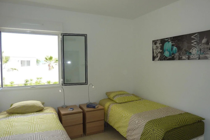 Room 3 of 12
