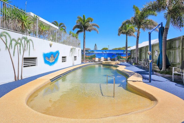 Pool 42 of 48