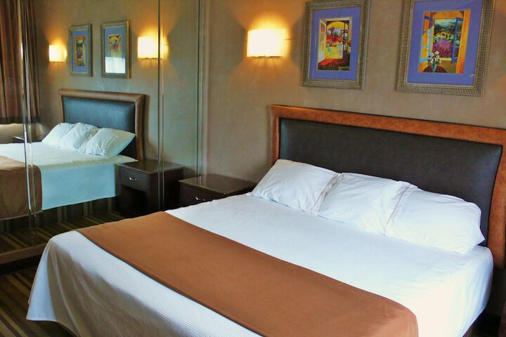 Room 6 of 21