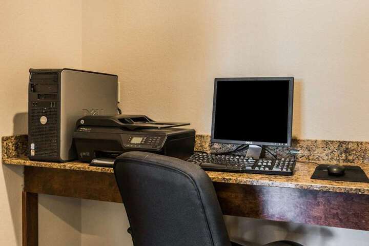 Business Center 1 of 23