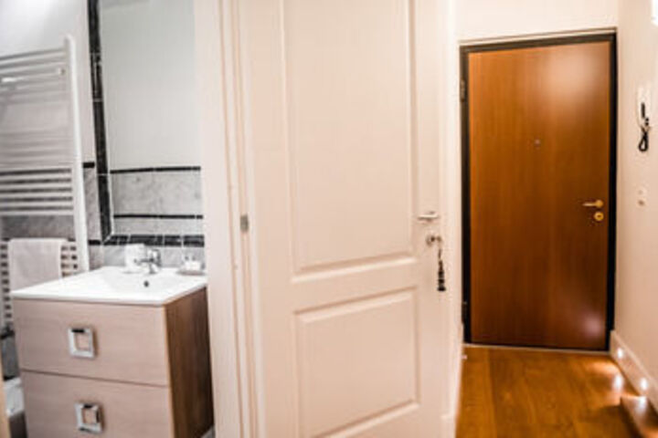 Room 2 of 161