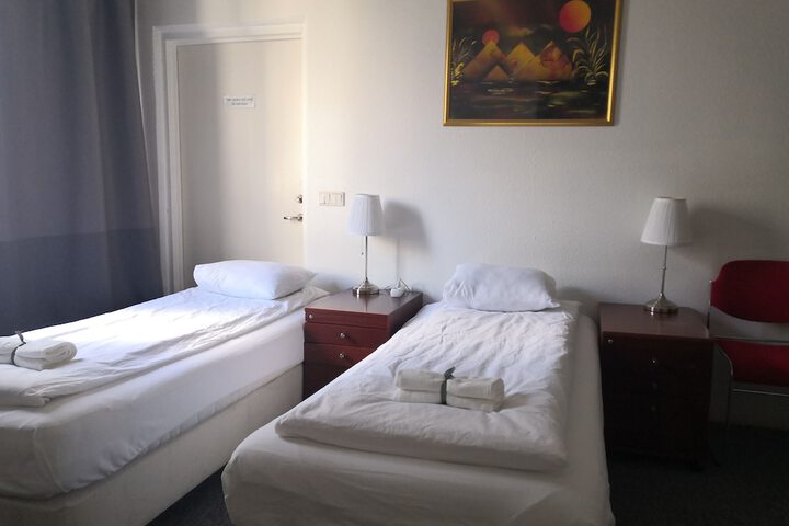 Room 18 of 88