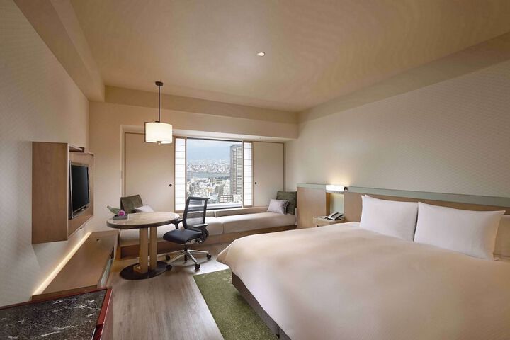 Room 11 of 85