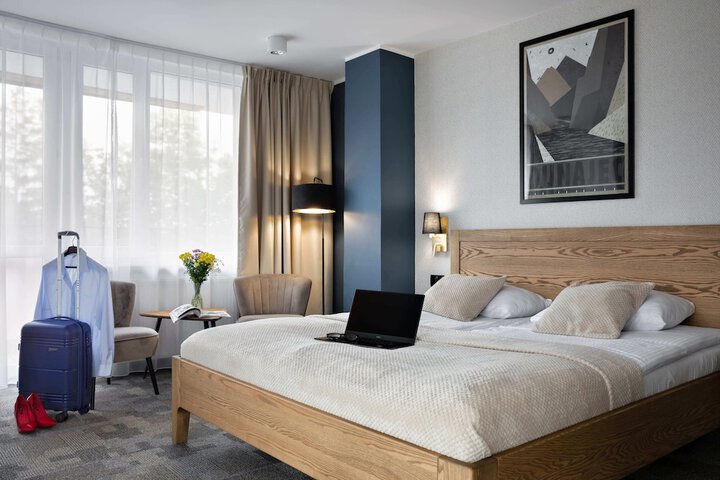 Room 21 of 62