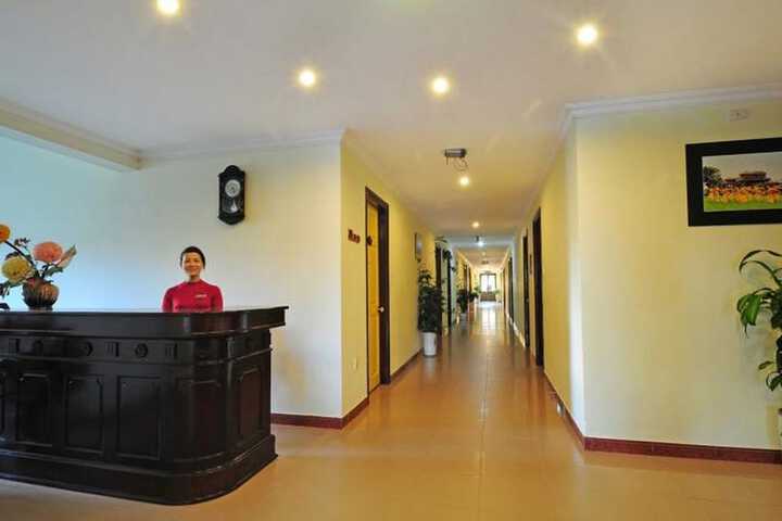 Hotel Interior 2 of 31