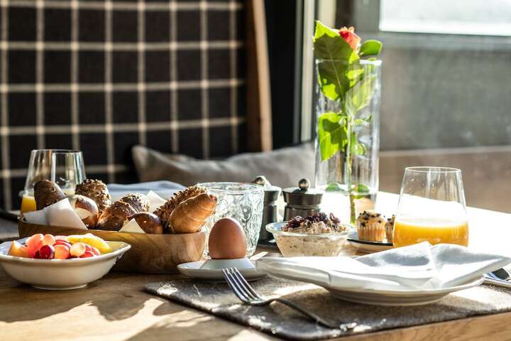Breakfast/Coffee Service 65 of 84