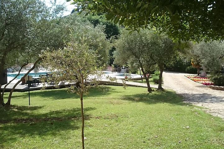 Property Grounds 44 of 57