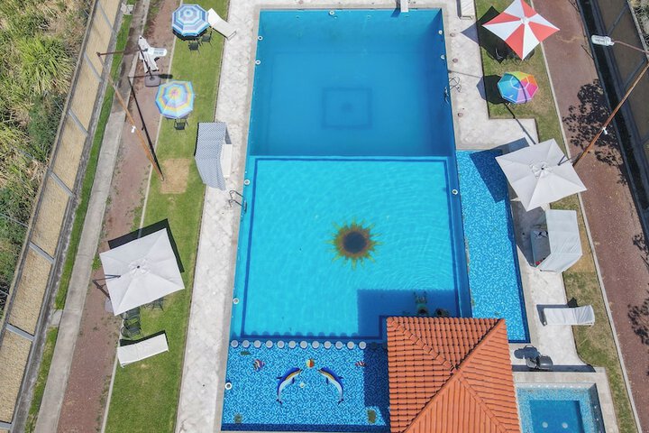 Pool 13 of 21