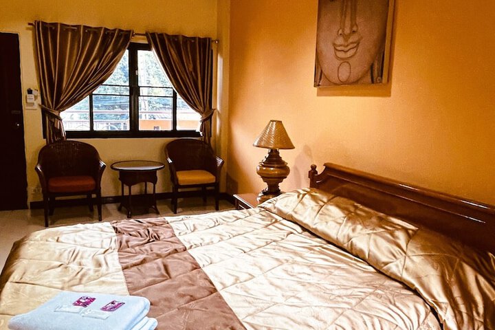Room 2 of 19