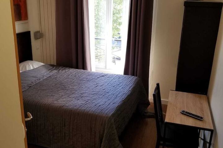 Room 7 of 46
