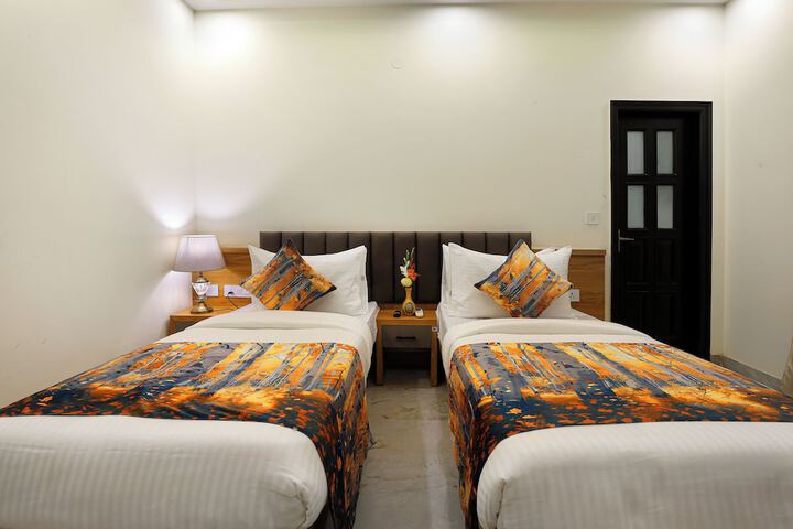 Room 3 of 26