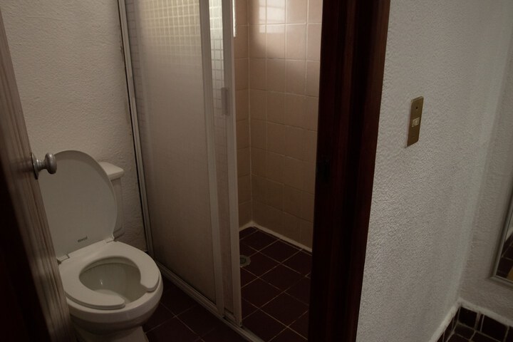 Room 11 of 67